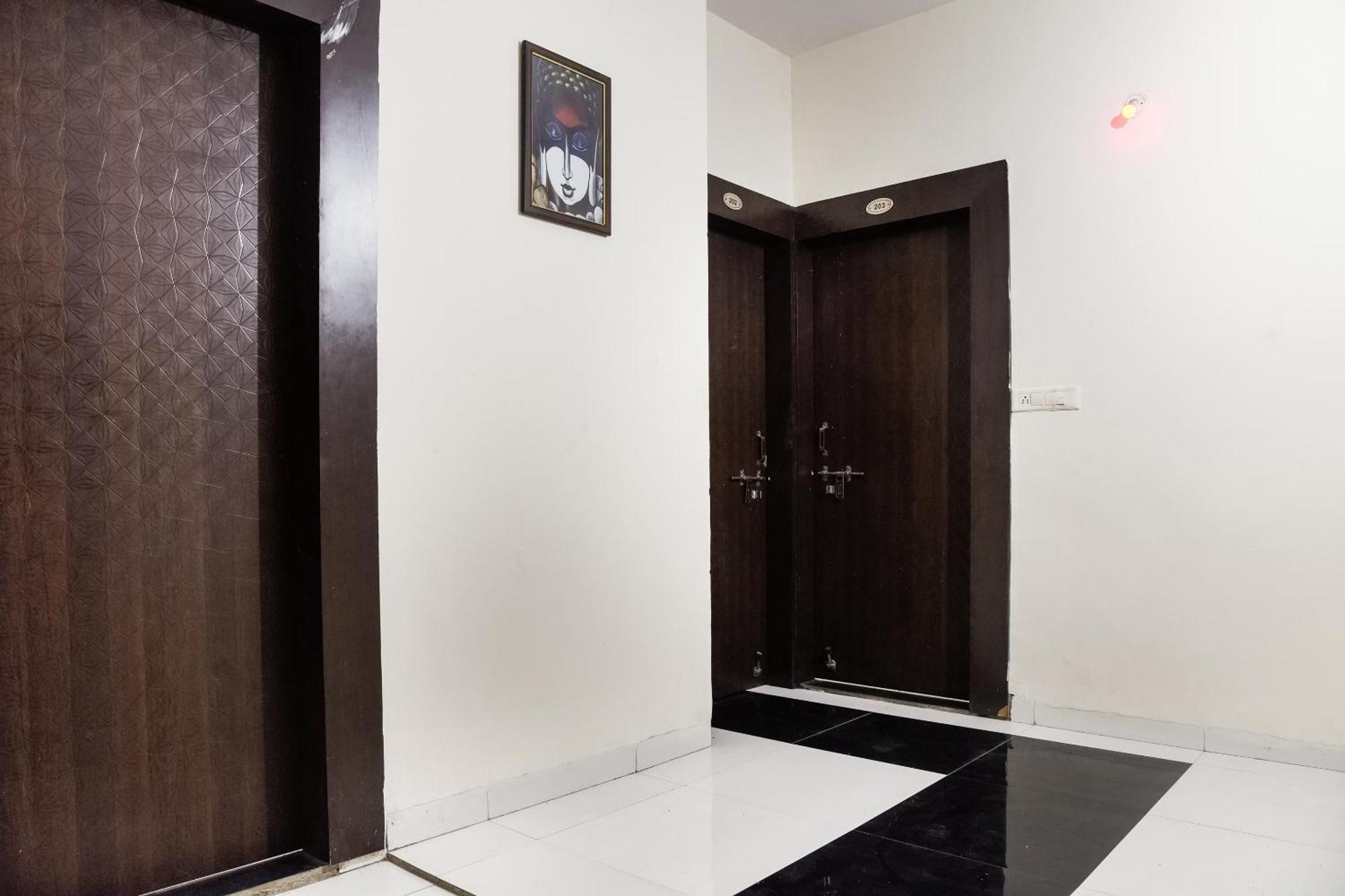 Hotel O Radhika Palace 보팔 외부 사진